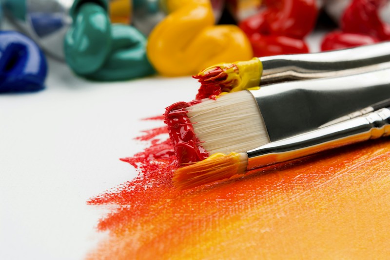 Design materials arranged for planning a clear digital experience
